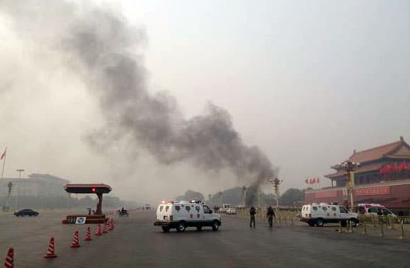 Un incidente a Piazza Tiananmen causa la morte di 3 persone
